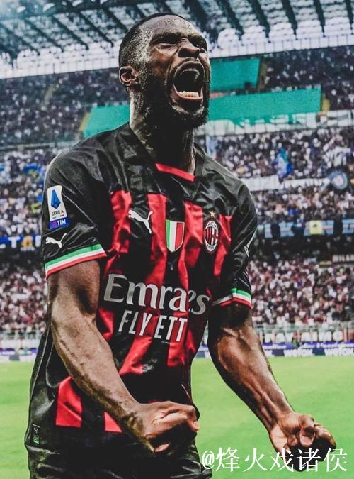 托莫里手机壁纸亮相，引发球迷热议